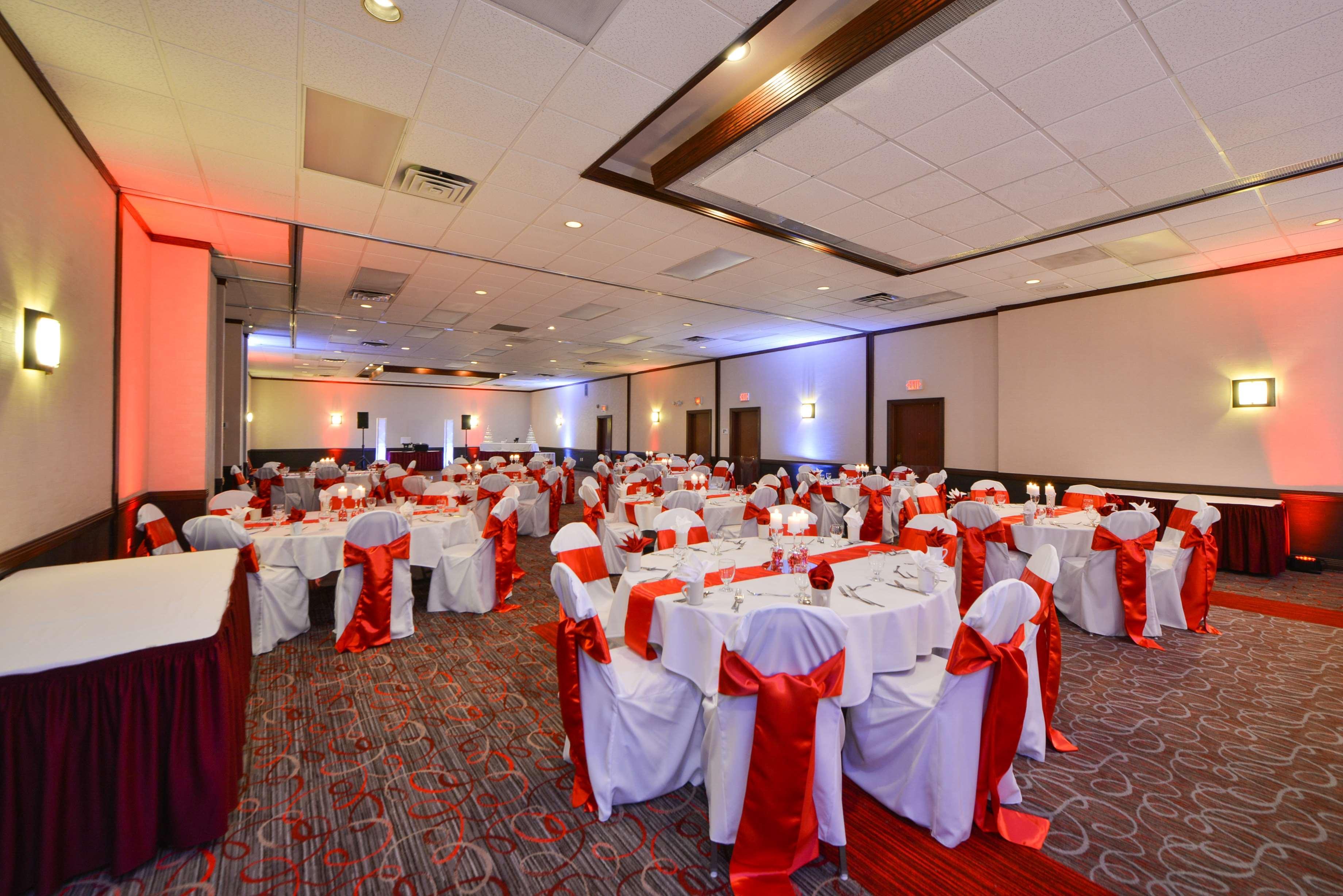 Radisson Hotel מדיסון מראה חיצוני תמונה