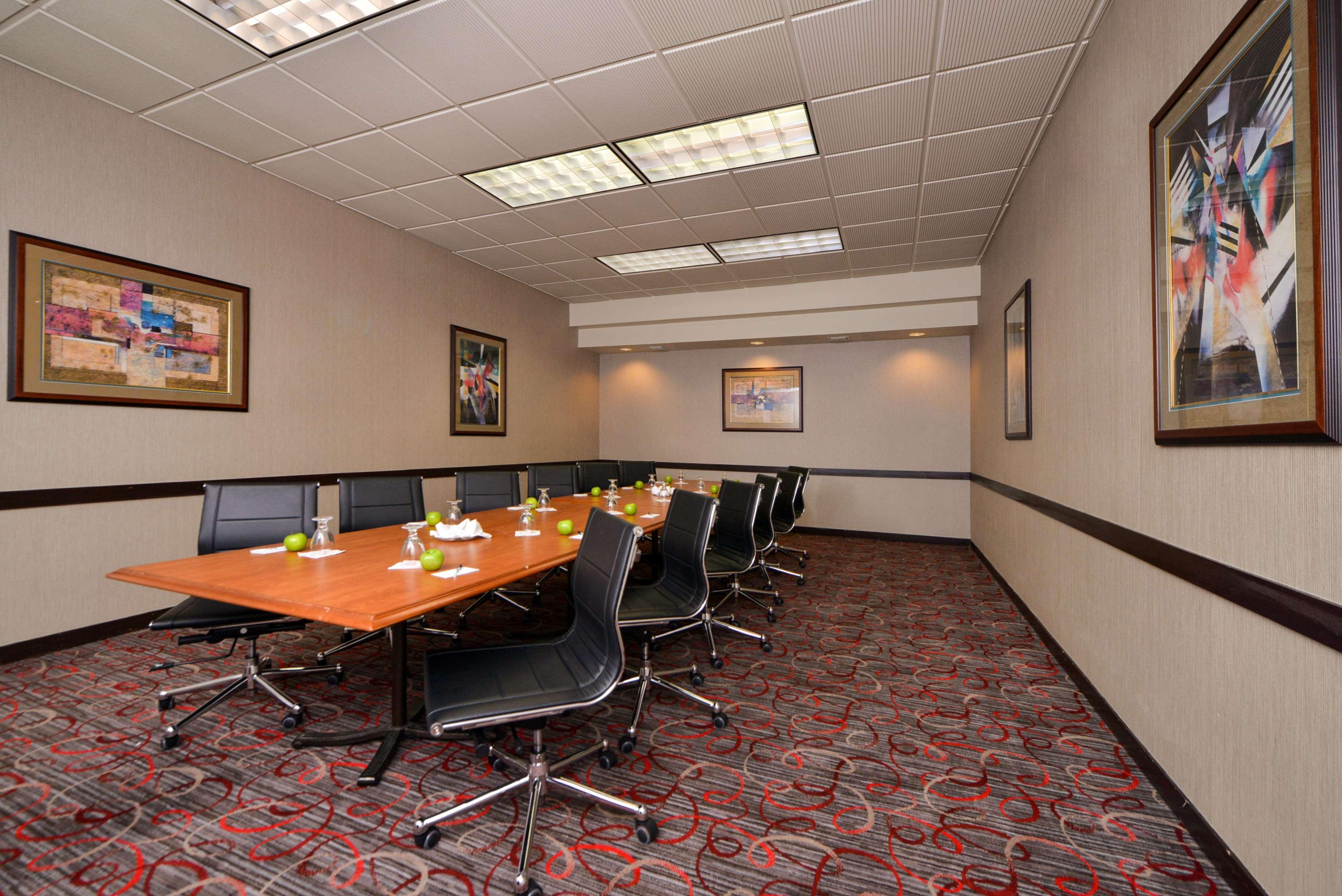 Radisson Hotel מדיסון מראה חיצוני תמונה
