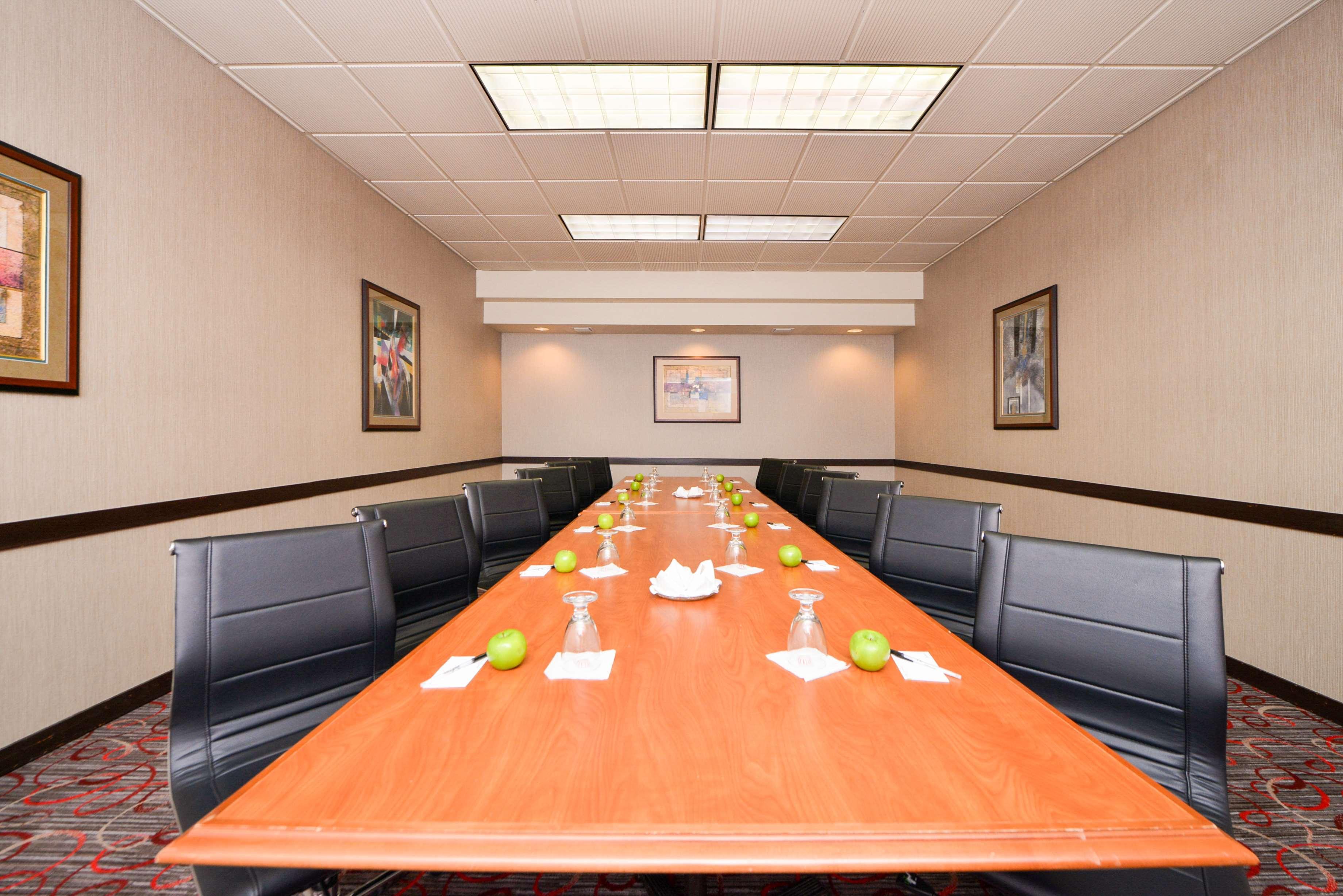 Radisson Hotel מדיסון מראה חיצוני תמונה