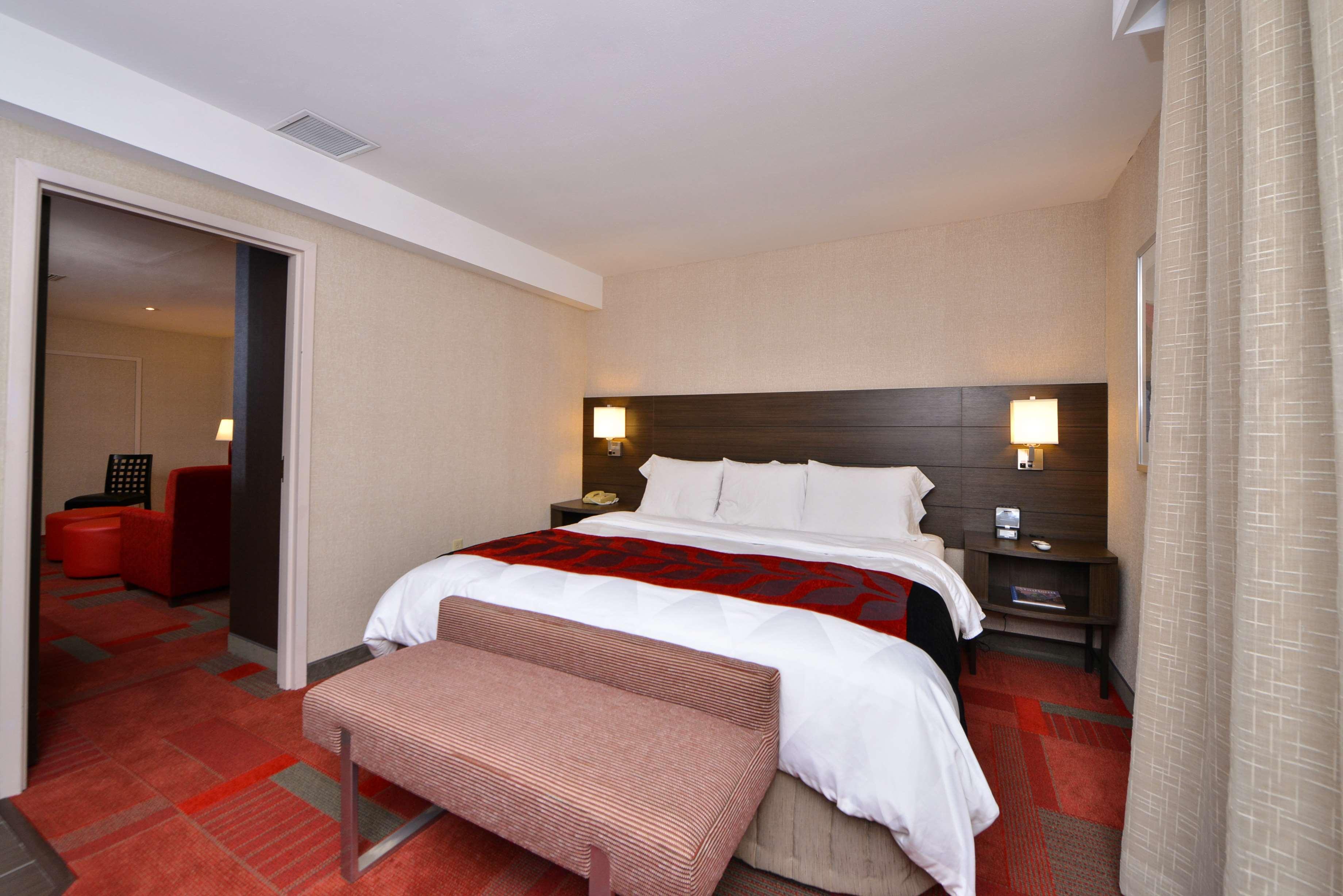 Radisson Hotel מדיסון מראה חיצוני תמונה