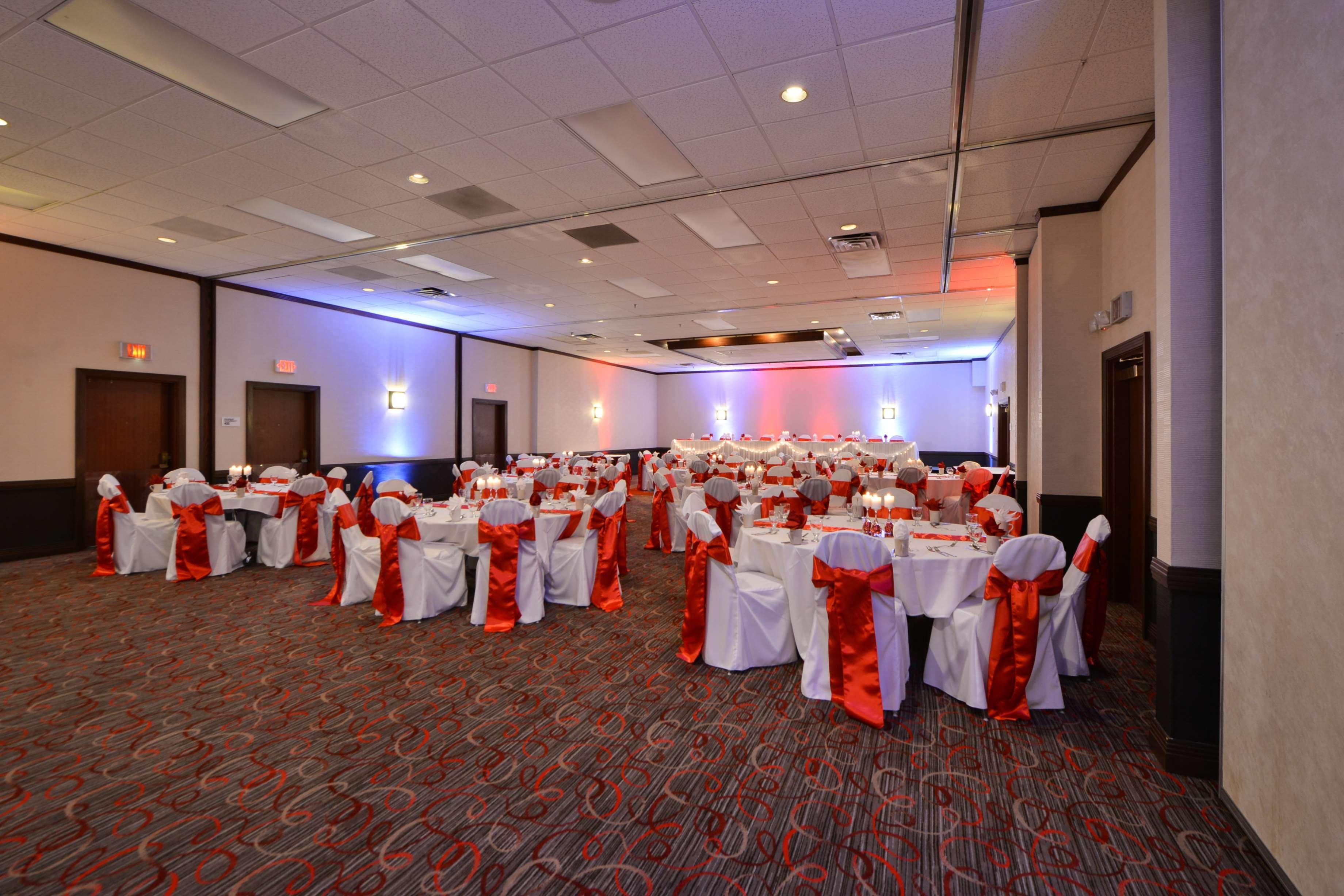 Radisson Hotel מדיסון מראה חיצוני תמונה