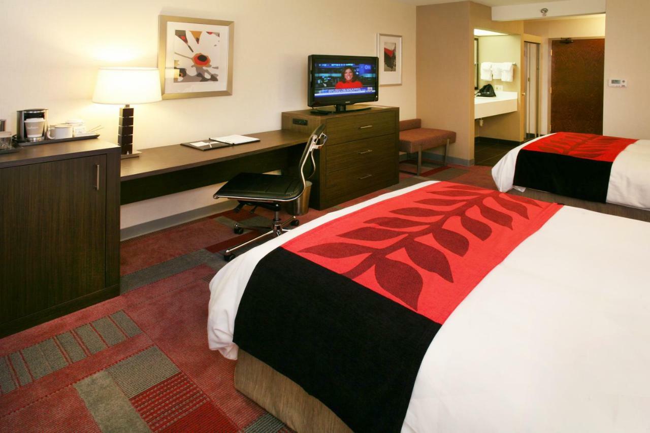 Radisson Hotel מדיסון חדר תמונה